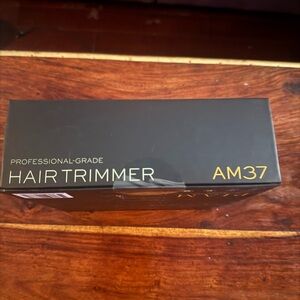 Professional-Grade Hair Trimmer AM37